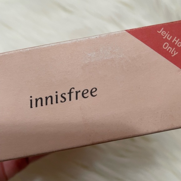 Innisfree Camellia Moisturizing Duo Set - Picture 8 of 10